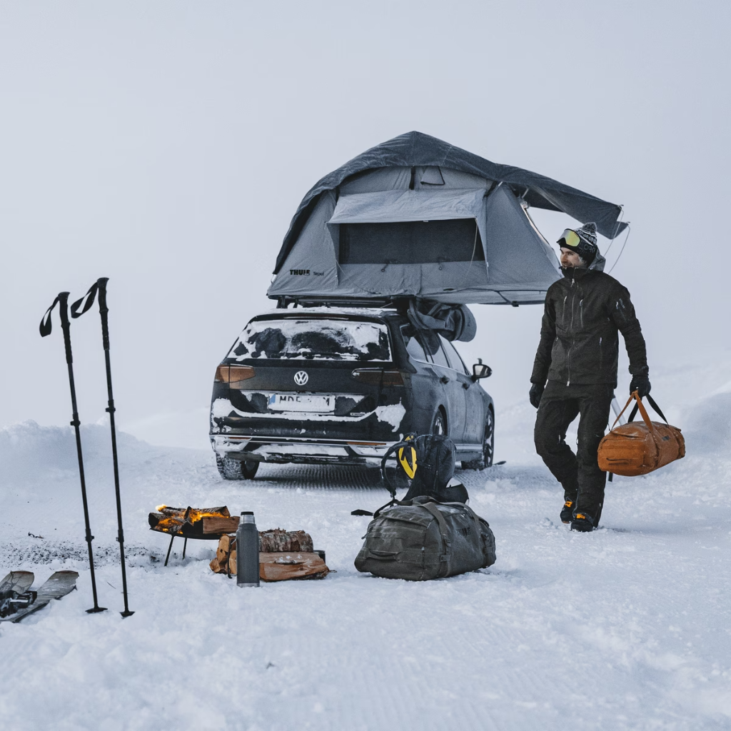 Thule Kukenam med yttertält i snölandskap