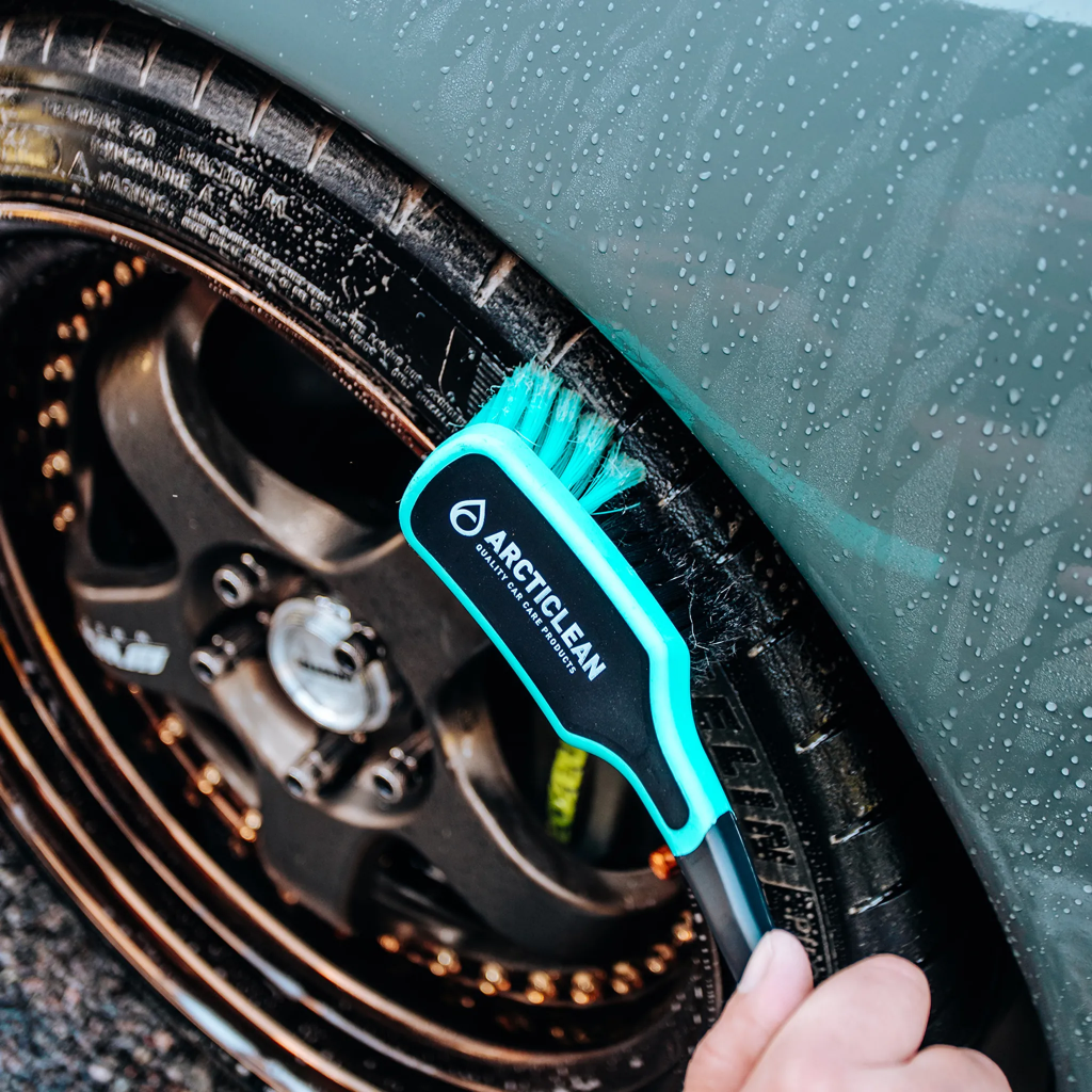 Tyre & rim brush från Arcticlean